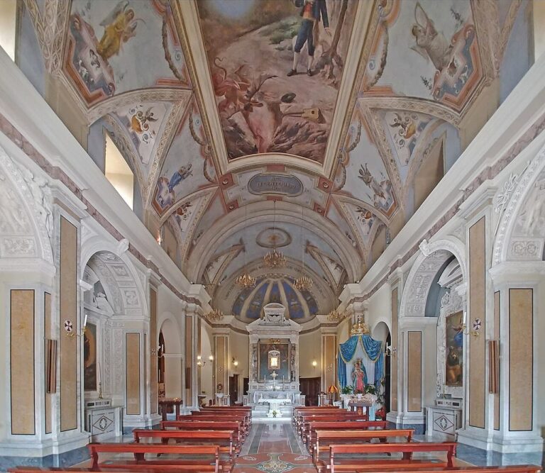 lenola, santuario della madonna del colle interno