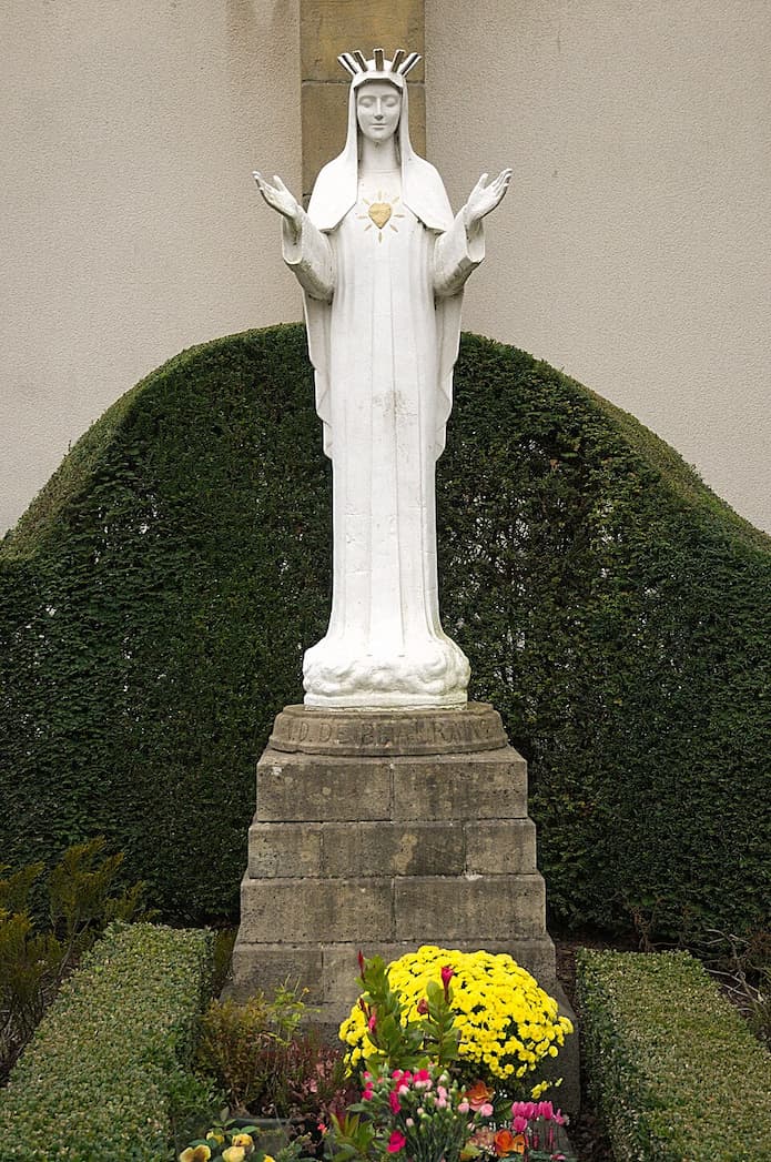 Our Lady of beauraing, péiteng