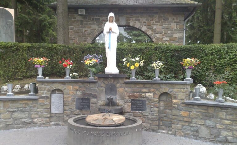 our lady of banneux image